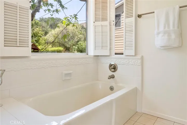 561 Sierra Meadows, Sierra Madre, California 91024