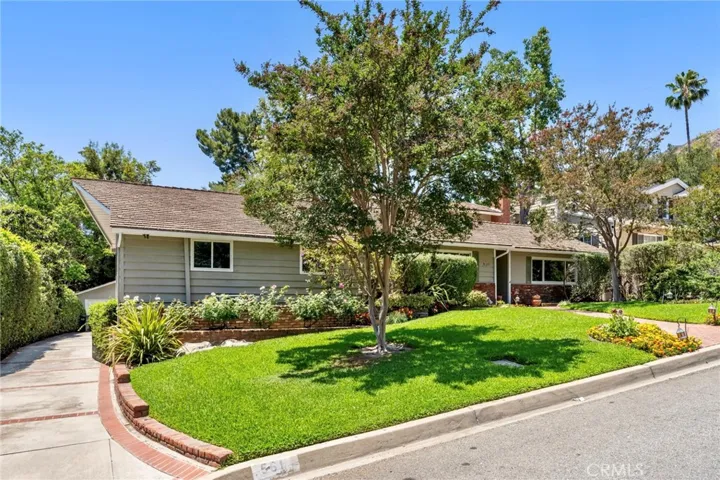 561 Sierra Meadows, Sierra Madre, California 91024