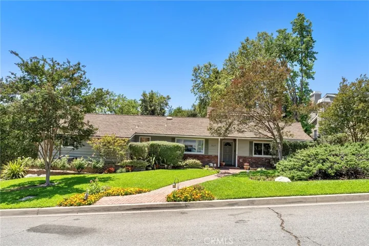 561 Sierra Meadows, Sierra Madre, California 91024