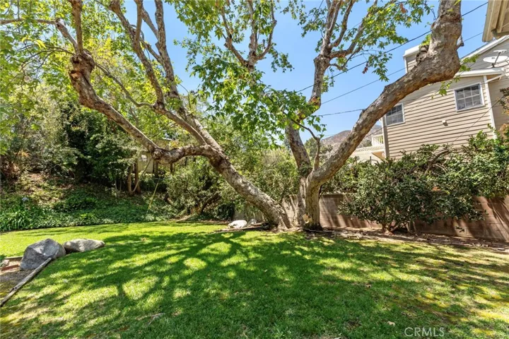 561 Sierra Meadows, Sierra Madre, California 91024