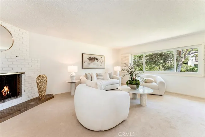 561 Sierra Meadows, Sierra Madre, California 91024