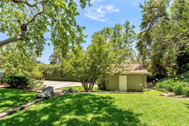 561 Sierra Meadows, Sierra Madre, California 91024