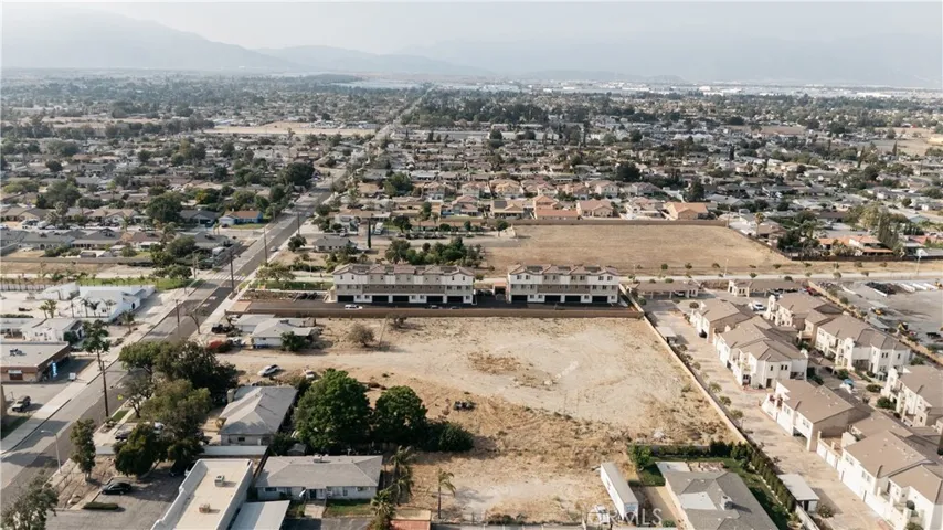 8447 Tamarind, Fontana, California 92335