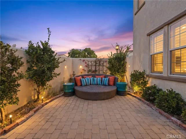 11501 Cararra, Porter Ranch, California 91326