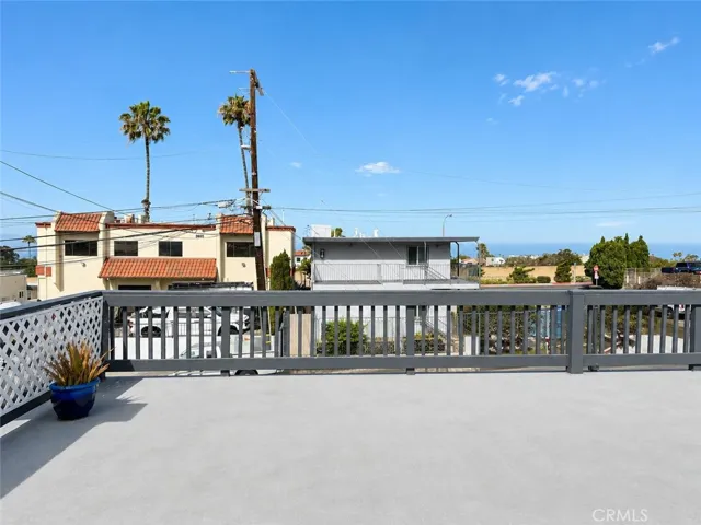 Unit D private balcony with ocean views
