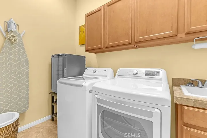 Laundry Room q/ Washer and Dryer