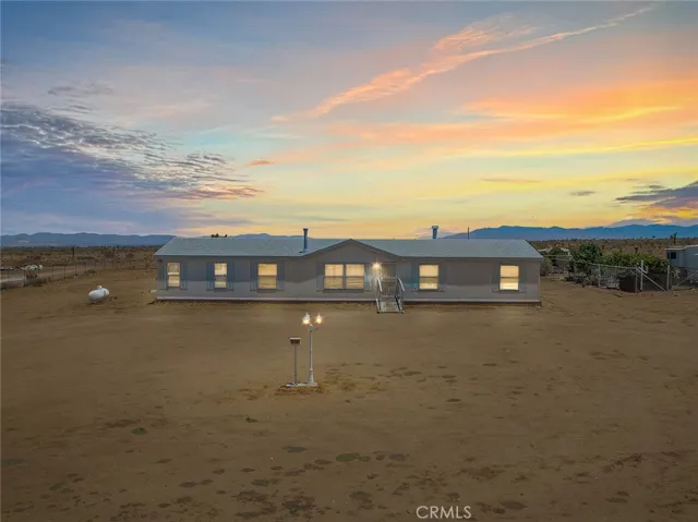 7625 Saratoga, Phelan, California 92371