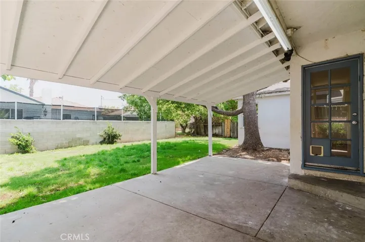 6712 Belmar Avenue, Reseda, California 91335