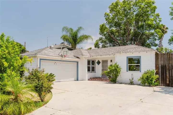 6712 Belmar Avenue, Reseda, California 91335