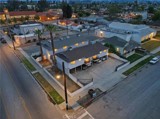 1401 Baker, Bakersfield, California 93305