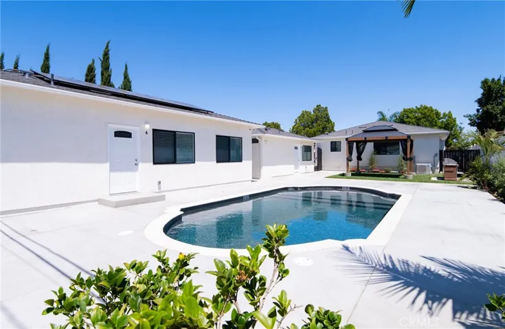 11831 Pomering B, Downey, California 90241