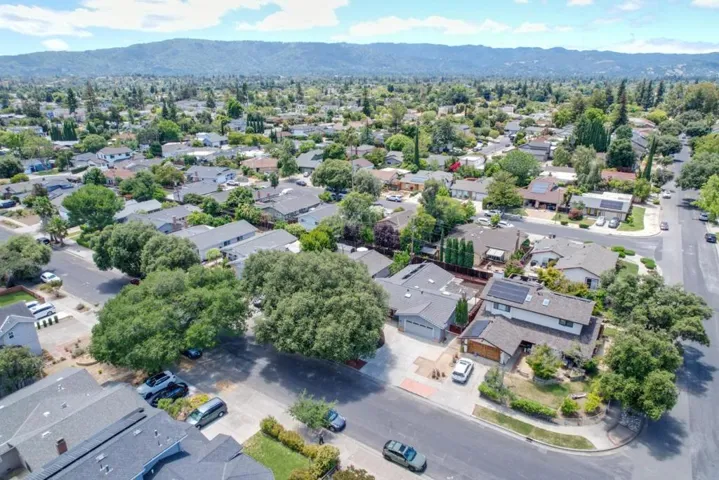 2293 Middletown Drive, Campbell, California 95008