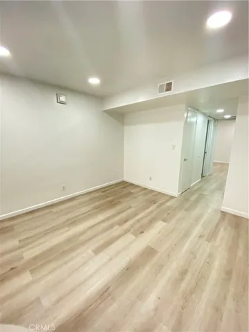18645 Hatteras, Tarzana, California 91356