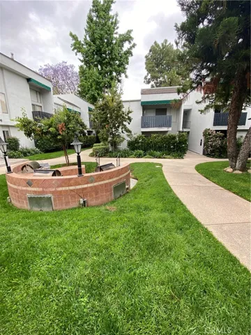 18645 Hatteras, Tarzana, California 91356