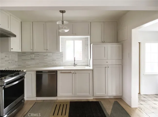 124 W Sycamore Avenue, El Segundo, California 90245