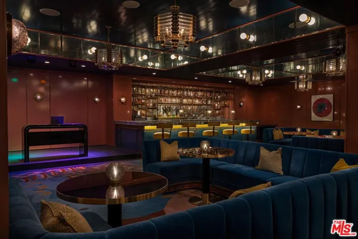 8420 W Sunset Boulevard 601, West Hollywood, California 90069