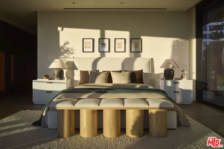 8420 W Sunset Boulevard 601, West Hollywood, California 90069