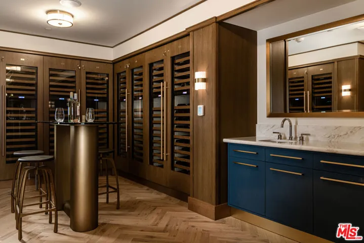 8420 W Sunset Boulevard 601, West Hollywood, California 90069
