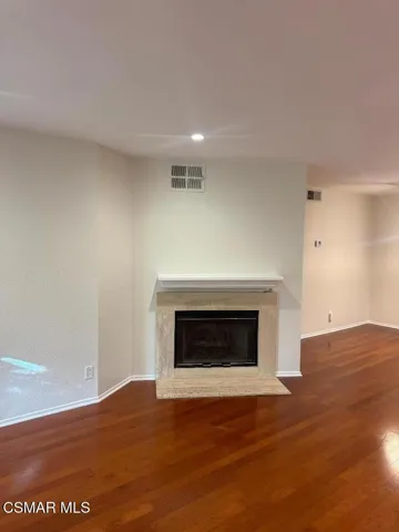 Living room 2 fireplace