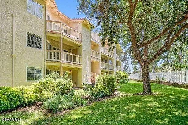 Rear overlooking trees view
