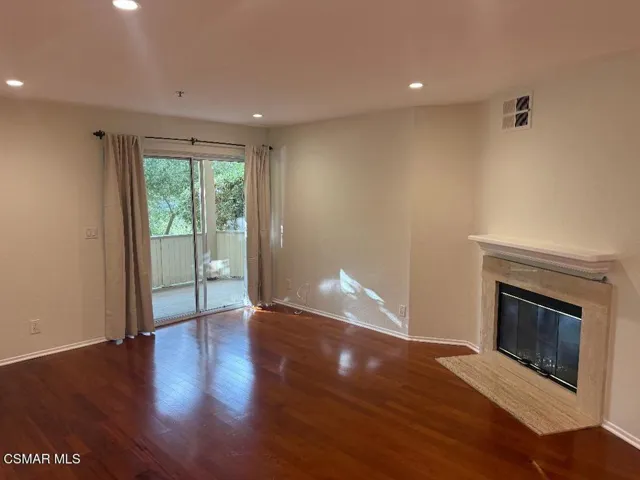 Living room 3 fireplace