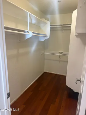 Walk in closet