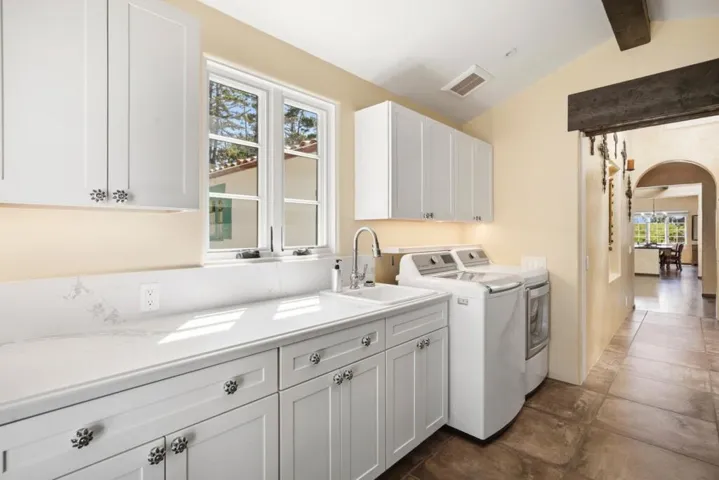 1031 The Old Drive Drive, Pebble Beach, California 93953