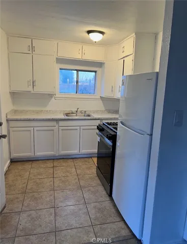 1456 Cameron 1-4, Merced, California 95340