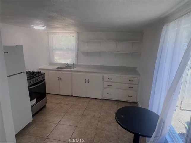 1456 Cameron 1-4, Merced, California 95340