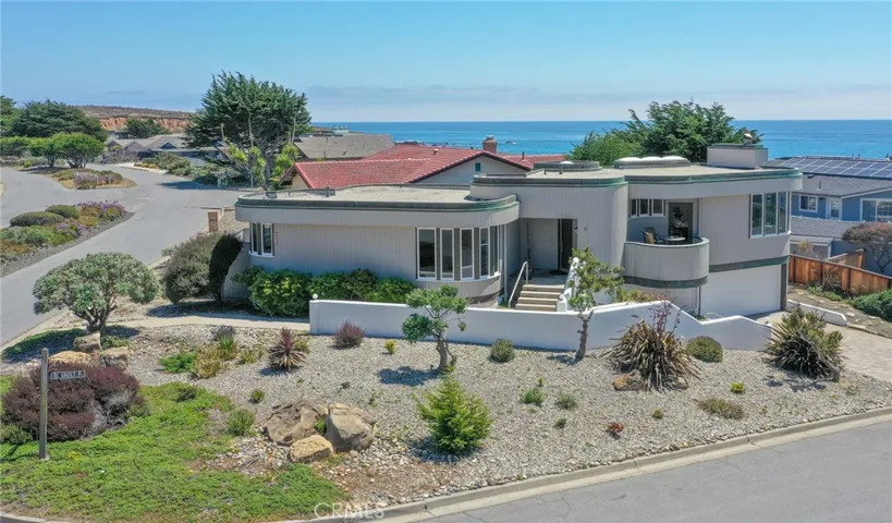 Premier corner location in Seaclift Estates.