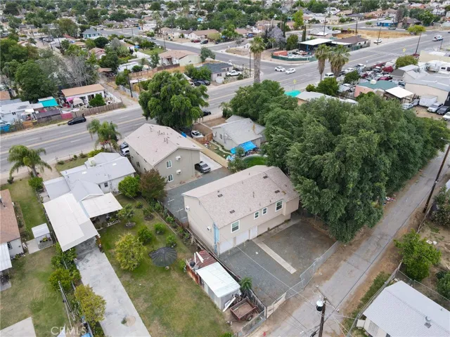 2207 River, Bakersfield, California 93305