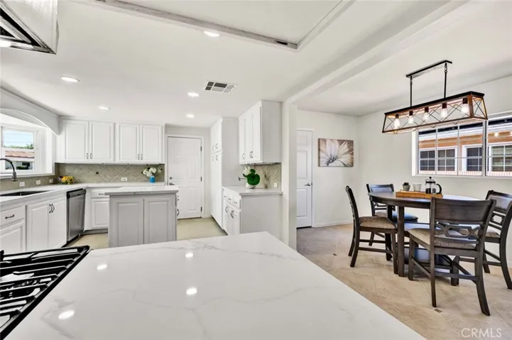 2137 W Cris Avenue W, Anaheim, California 92804