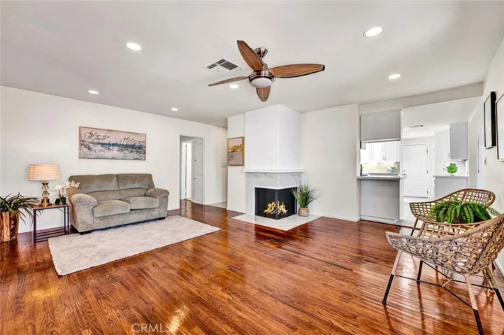 2137 W Cris Avenue W, Anaheim, California 92804