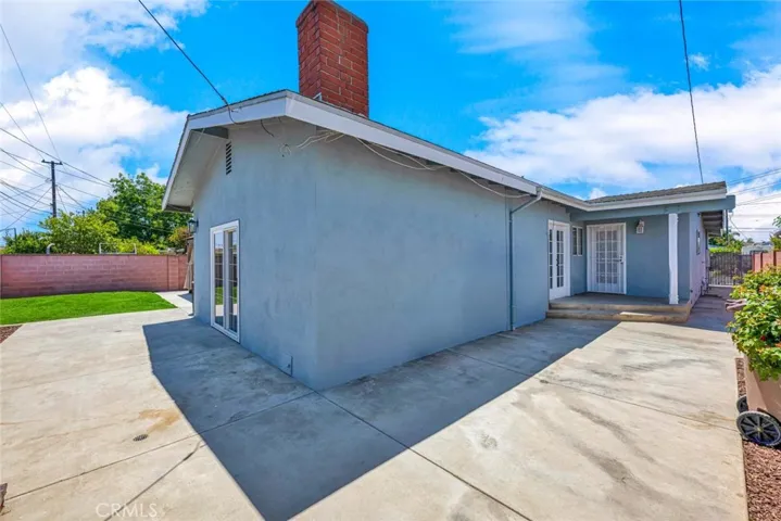 2137 W Cris Avenue W, Anaheim, California 92804