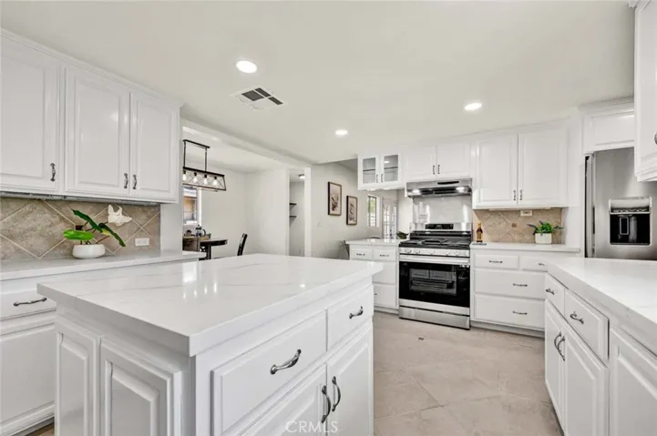 2137 W Cris Avenue W, Anaheim, California 92804