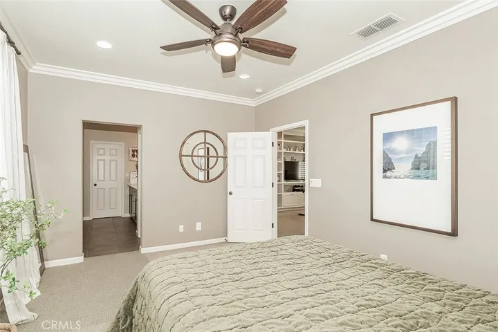 7049 N Cedar Hill, Fresno, California 93722