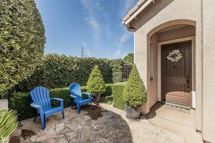 7049 N Cedar Hill, Fresno, California 93722