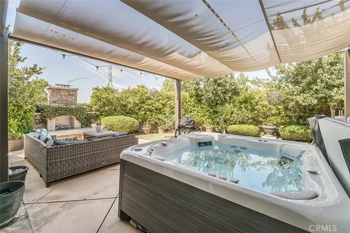 7049 N Cedar Hill, Fresno, California 93722