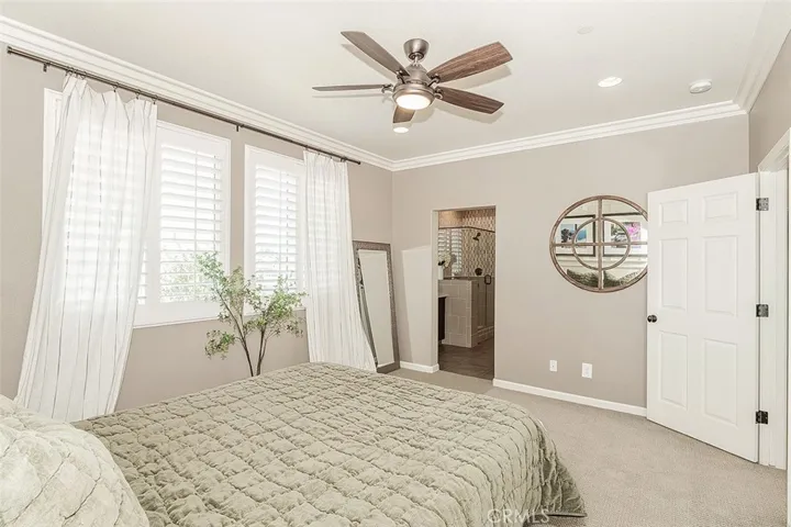 7049 N Cedar Hill, Fresno, California 93722