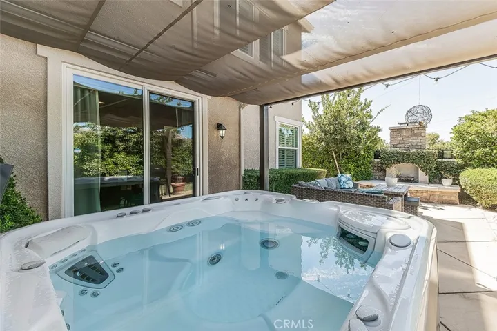 7049 N Cedar Hill, Fresno, California 93722