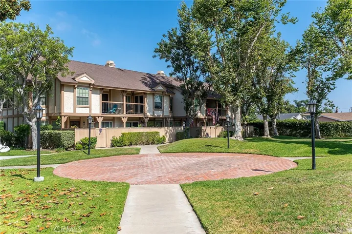 444 S Tustin K3, Orange, California 92866