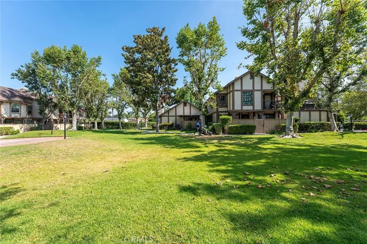 444 S Tustin K3, Orange, California 92866
