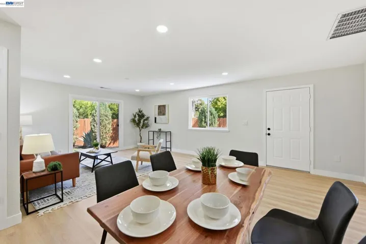 965 Collins Court, Hayward, California 94544