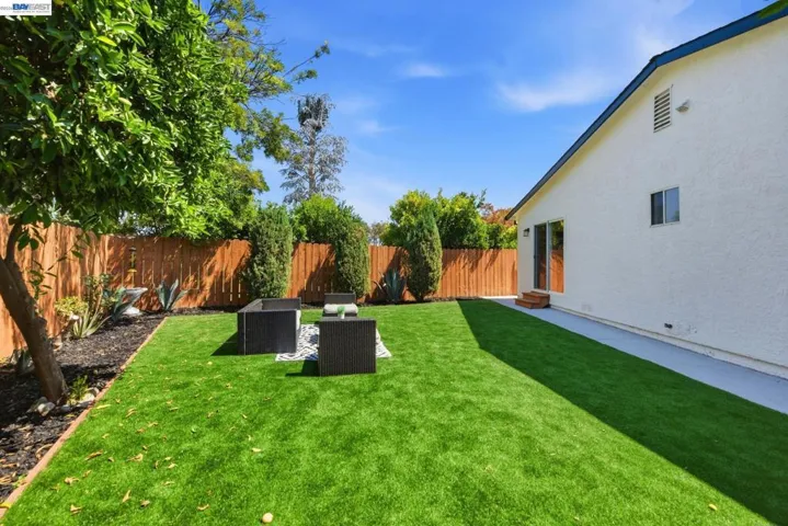 965 Collins Court, Hayward, California 94544