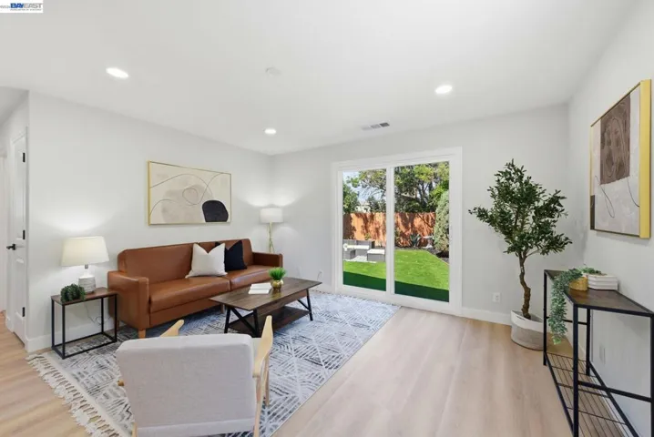 965 Collins Court, Hayward, California 94544