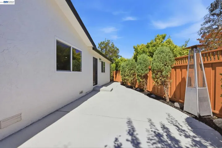 965 Collins Court, Hayward, California 94544