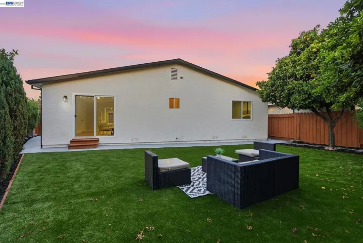 965 Collins Court, Hayward, California 94544