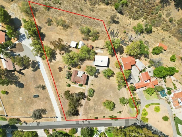 1464 Pacific Street, Redlands, California 92373