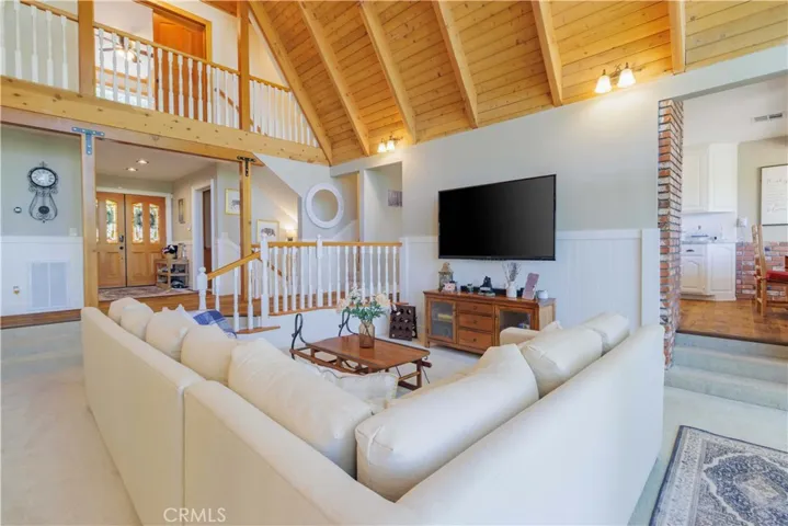 226 Birchwood, Lake Arrowhead, California 92317
