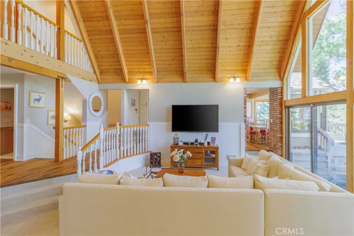226 Birchwood, Lake Arrowhead, California 92317